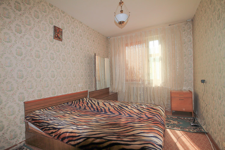 Снять недорогую квартиру на Чеканах, Кишинев: 2 комнаты, 1 спальня, 50 m²